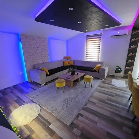 Knezevic Apartment *